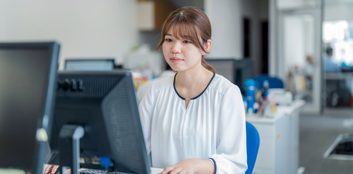 先輩社員の声／松本志穂